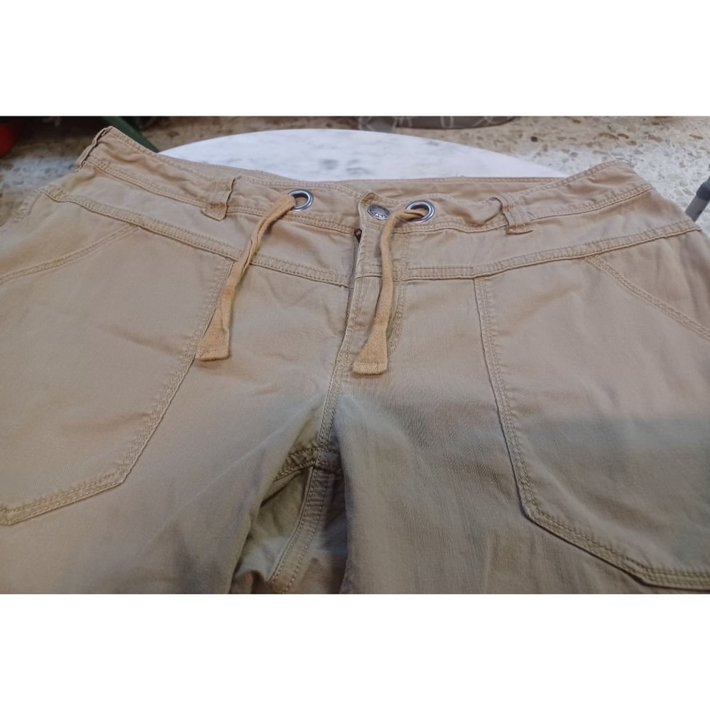 The North Face Woman's Hiking Shorts SZ12 Tan